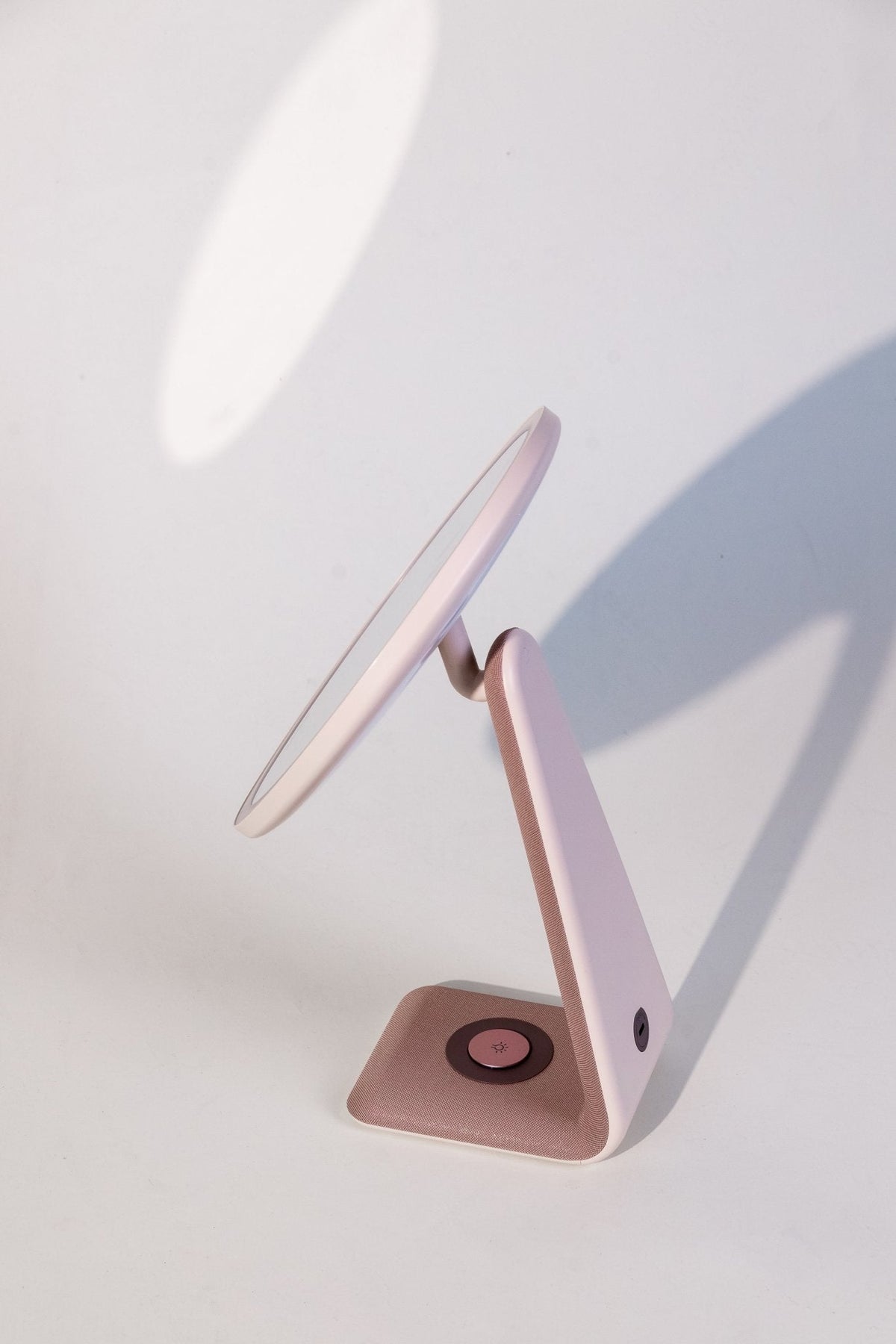 iGlow Halo Pro LED makeup mirror and desk lamp