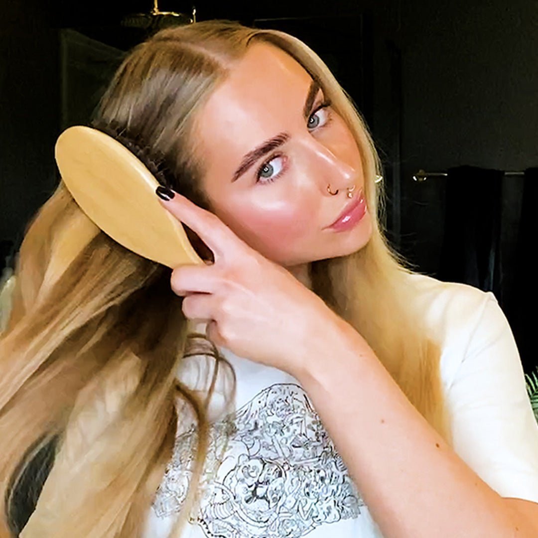 iGlow Hairbrush L - iGlow Cosmetics