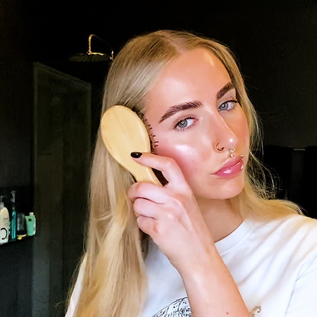 iGlow Hairbrush Mini - iGlow Cosmetics