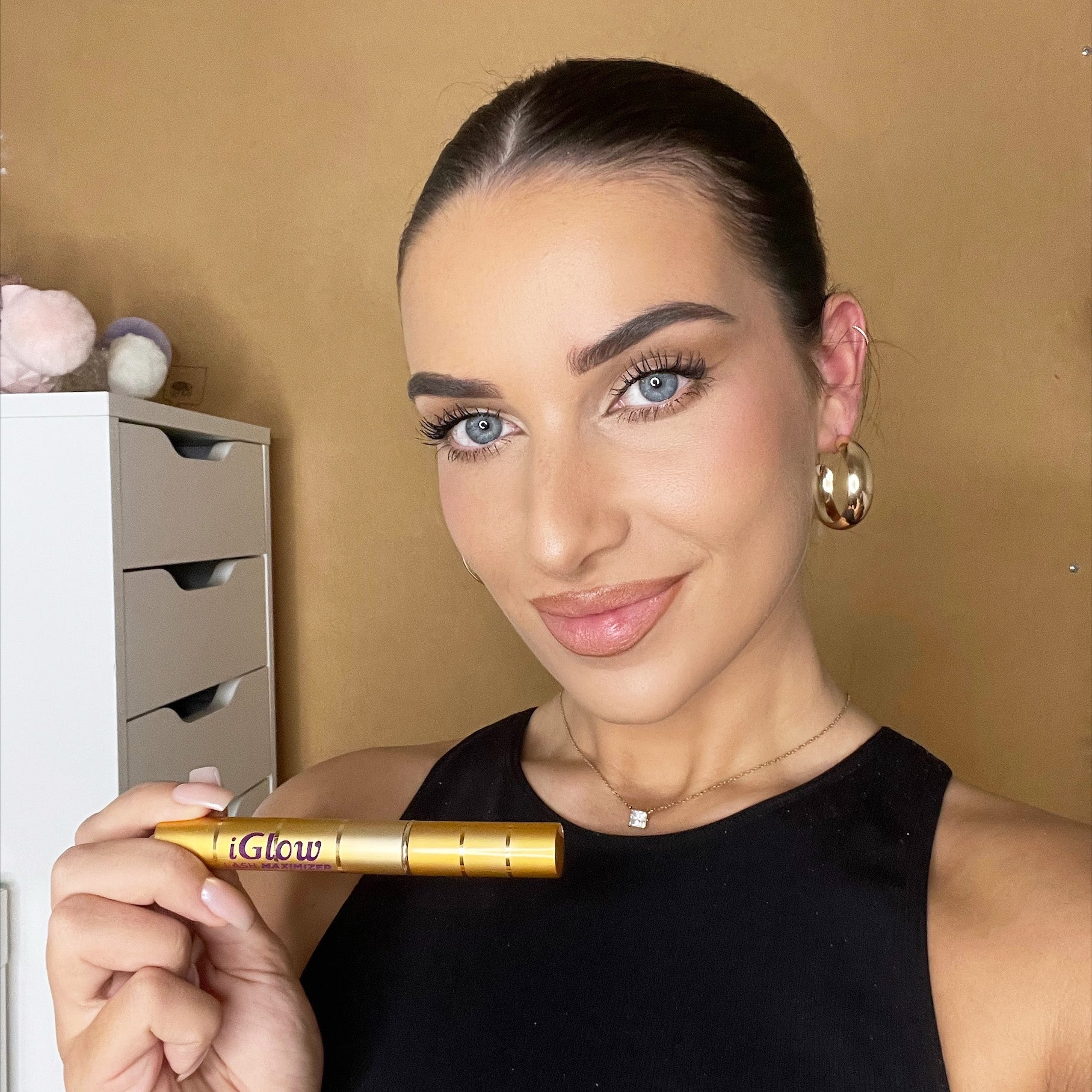 iGlow Lash Maximizer and free iGlow Panoramic Mascara - iGlow Cosmetics